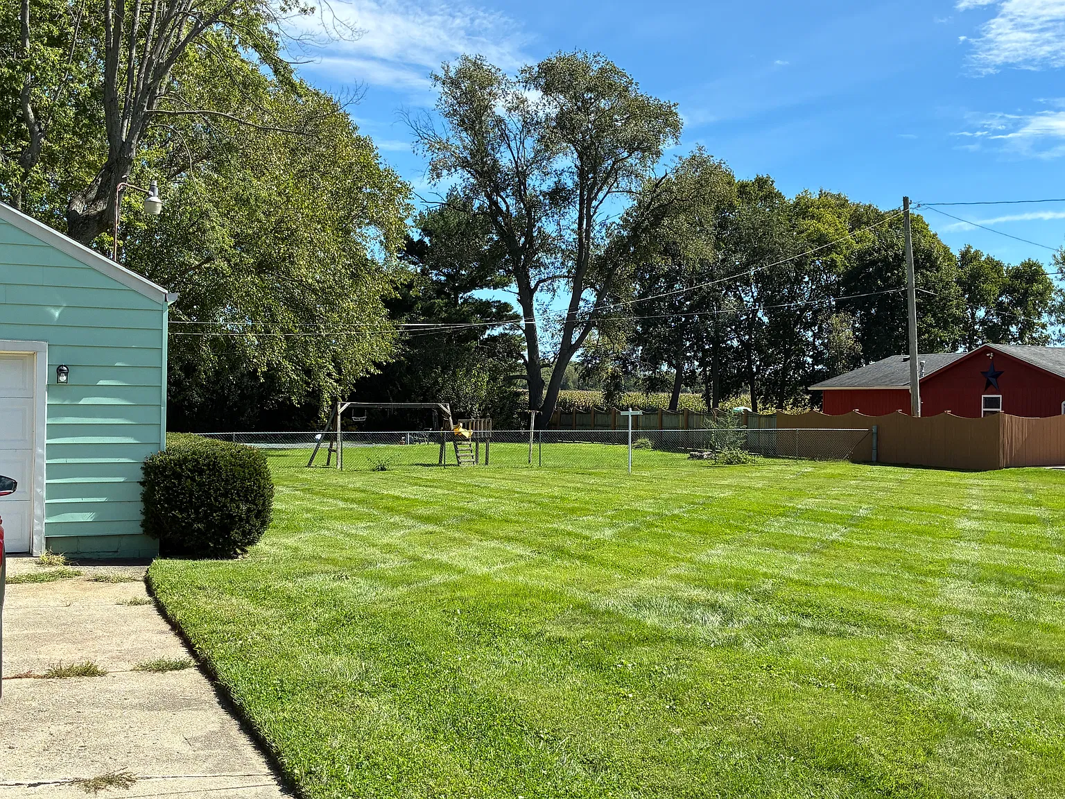 2 bed, 1250 sqft, $1,195 — Photo 3