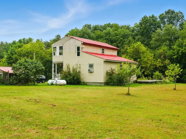 15885 McClellan Rd, Springport, MI 49284