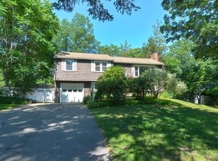 49 Pinecrest Rd, Holliston, MA 01746