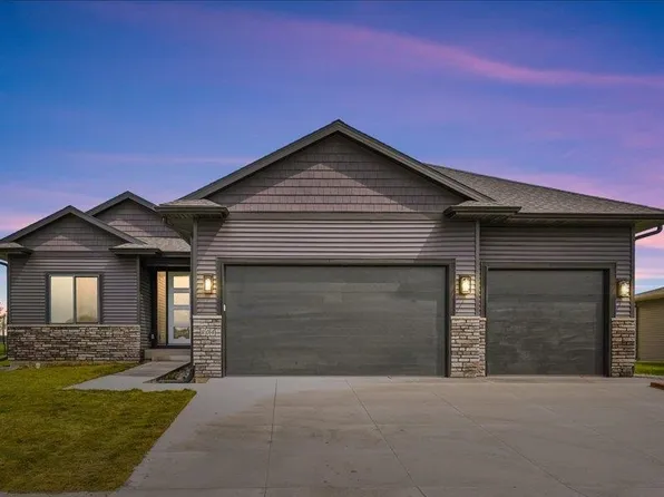 804 Windam Dr, Solon, IA 52333