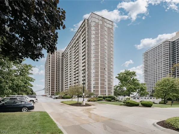 12900 Lake Ave APT 1924, Lakewood, OH 44107