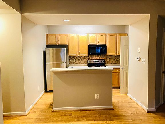 5th image of 3902 Penderview Dr