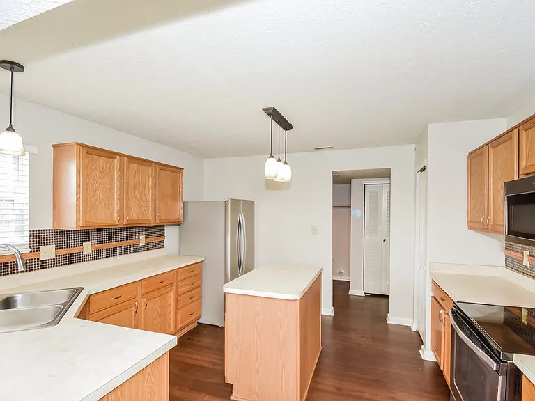 8017 Grand Gulch Dr — Photo 8