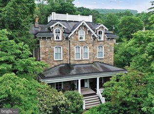 1335 Howard Ave, Pottsville, PA 17901