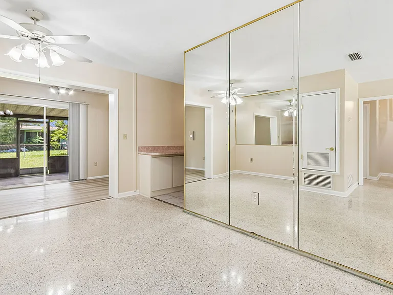 2406 Husson Ave — Photo 15
