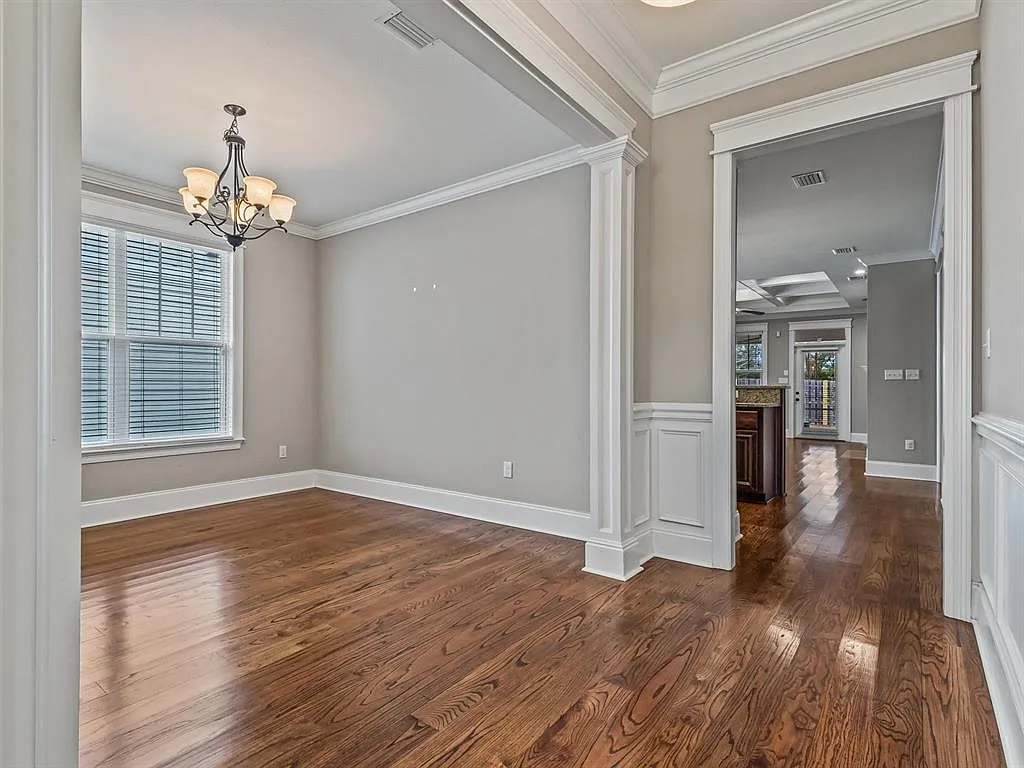 4 bed, 2066 sqft, $3,250 — Photo 4