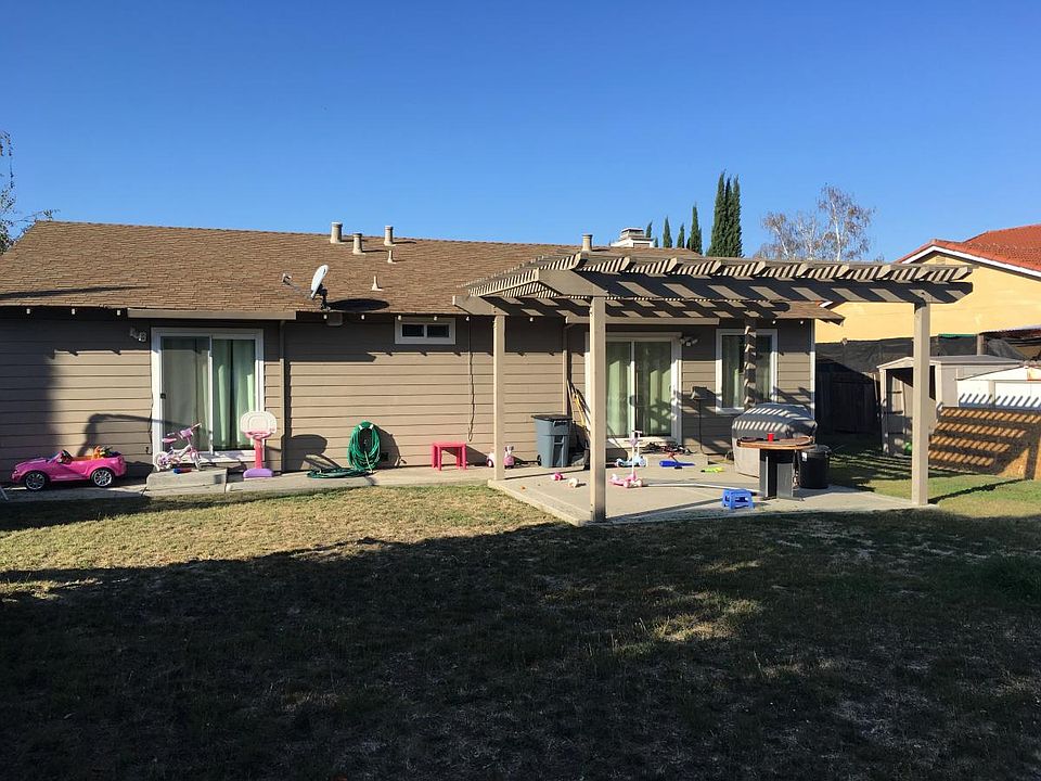 2nd image of 2231 Lupine Rd
