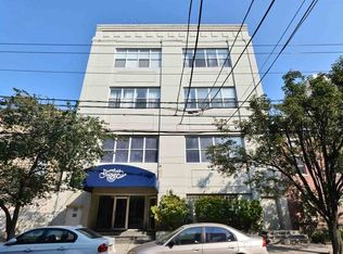 223 Bloomfield St APT 2B, Hoboken, NJ 07030