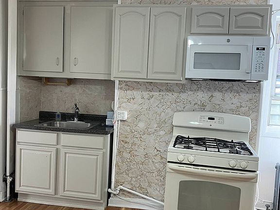 5th image of 72 Skillman Ave #M