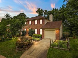 5707 Regimental Ct, Centreville, VA 20120