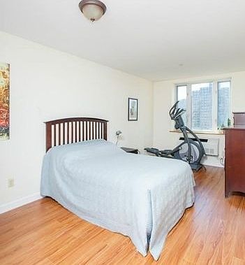 2nd image of 9229 214th St