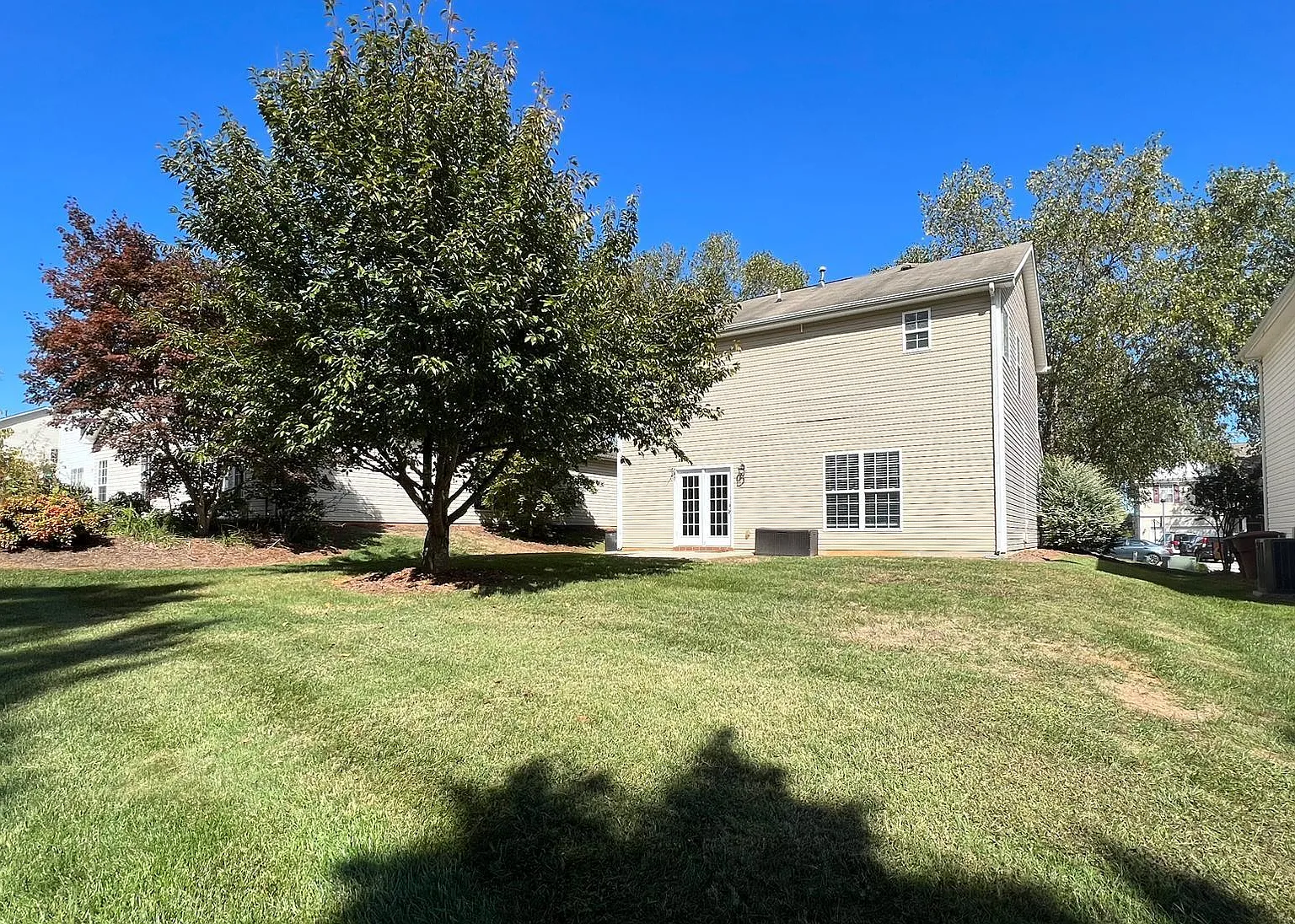 3 bed, 2.5 bath, 1698 sqft, $2,199 — Photo 3