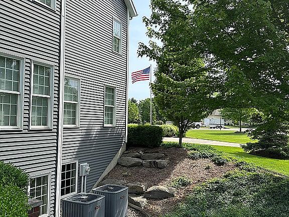 2nd image of 507 Northridge Dr
