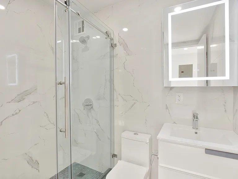 227 E 59th St #3B — Photo 6