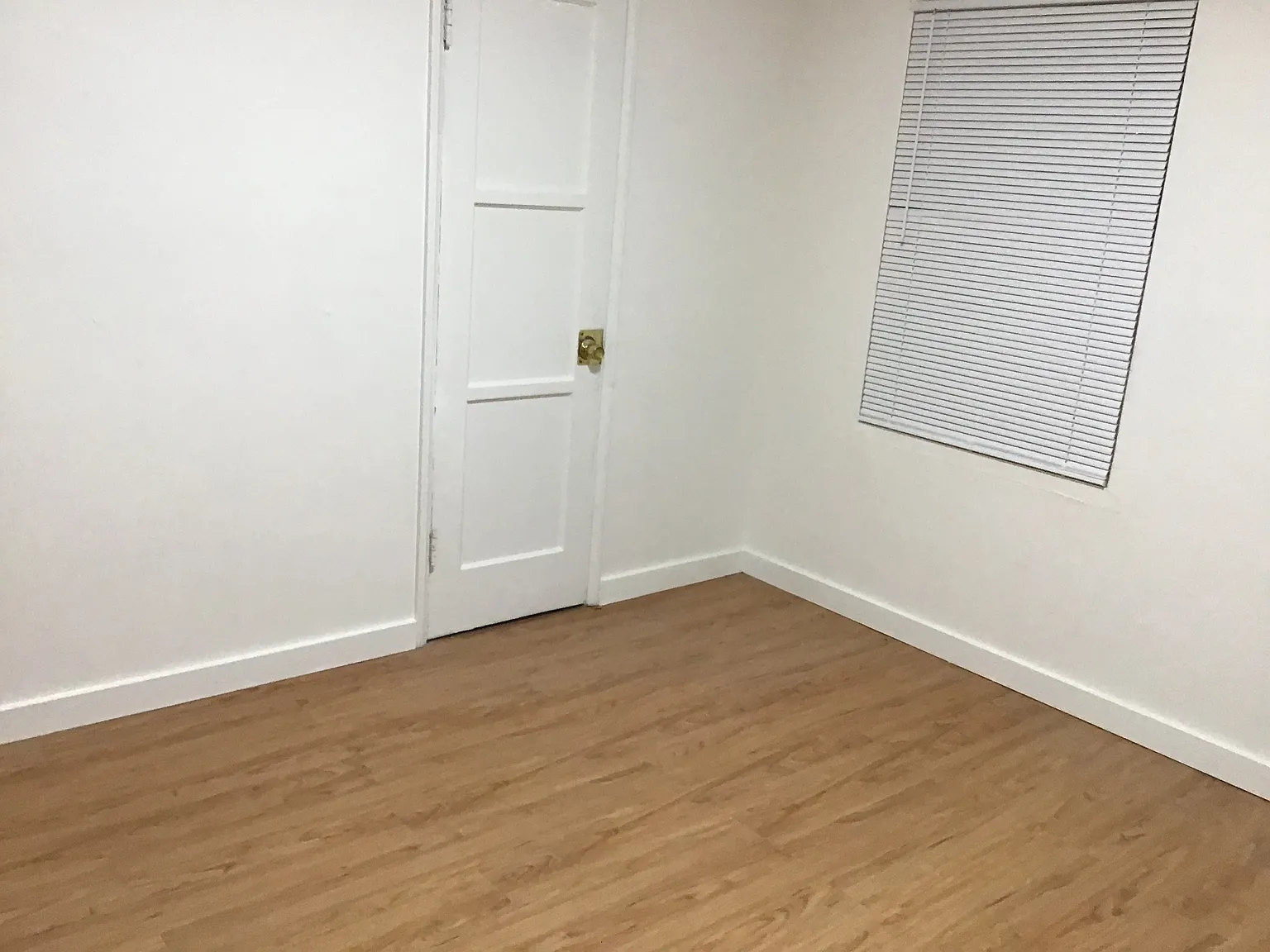 2 bed, 850 sqft, $2,700 — Photo 4