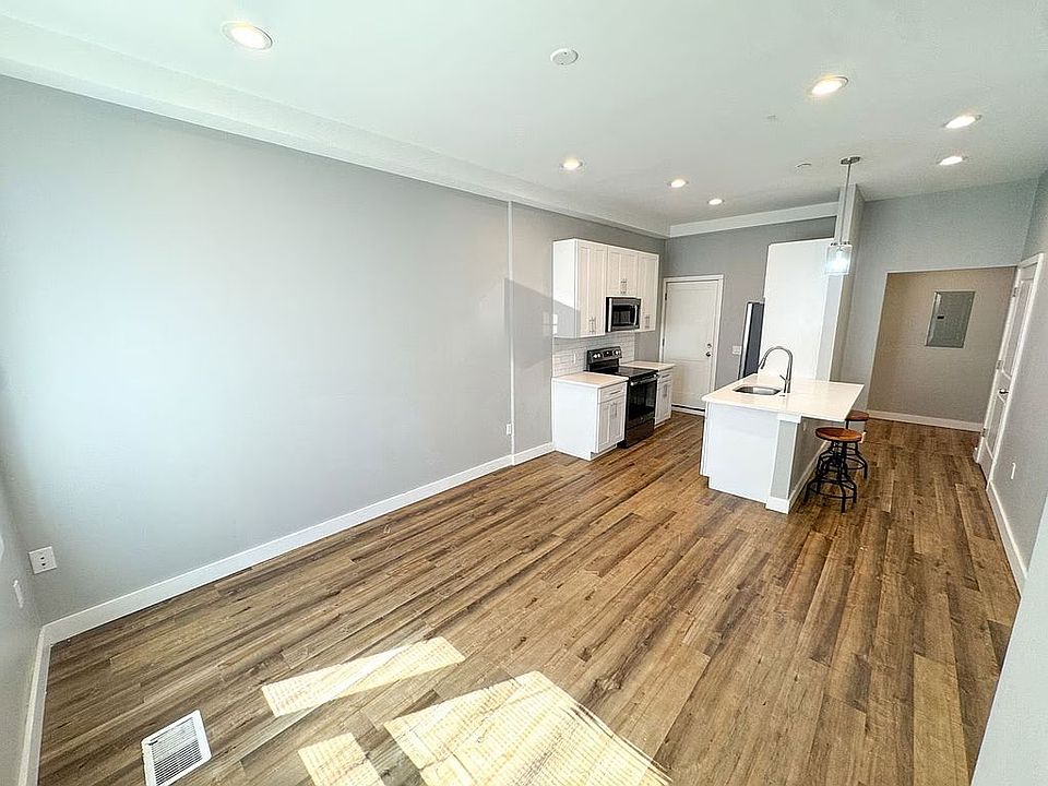 Living Area 1
