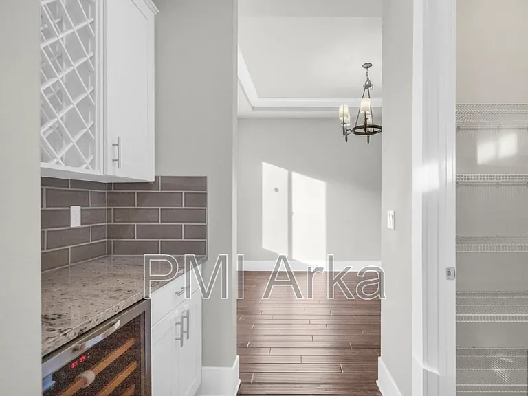 6603 SE 7th Pl — Photo 9