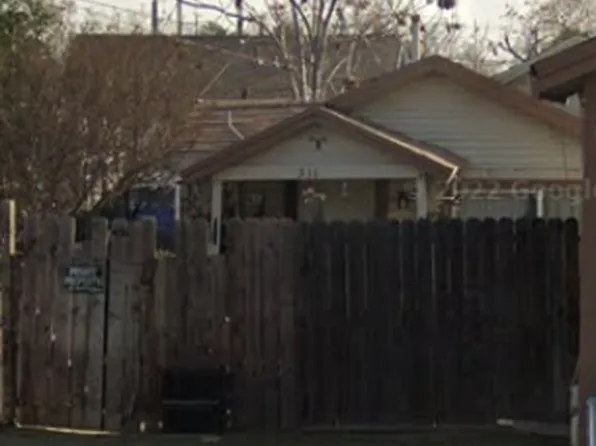 511 Lincoln Ave #A, Bakersfield, CA 93308