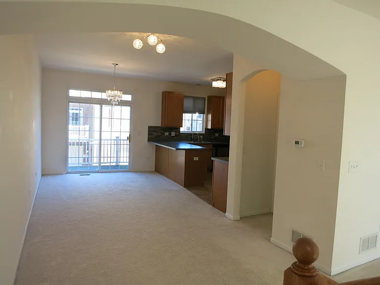 907 Neudearborn Ln — Photo 6