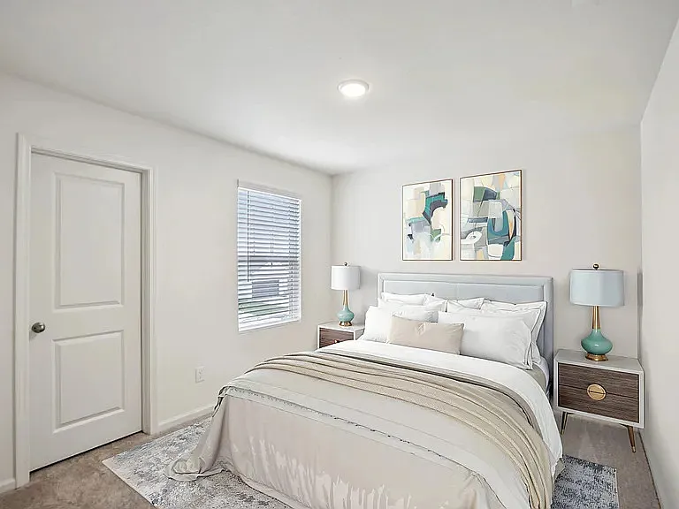 2204 Burnwood St — Photo 11