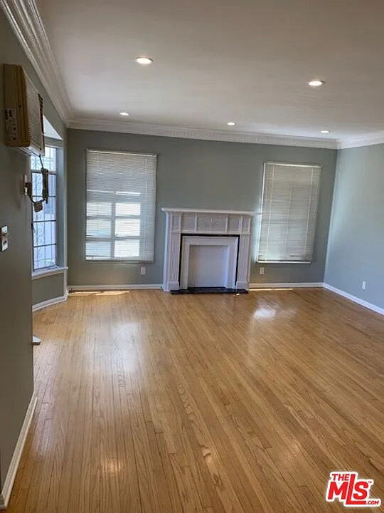 2 bed, 1.0 bath, 1500 sqft, $4,500 — Photo 2