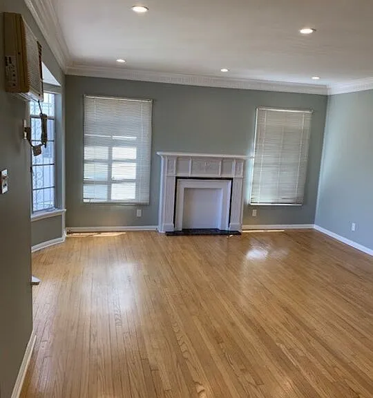 1089 S Ogden Dr #1/2 — Photo 2