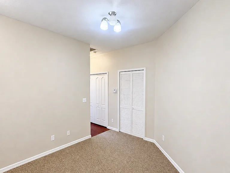9420 Flowering Cottonwood Rd — Photo 5
