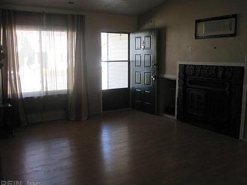 2nd image of 3845 Clearwood Ct