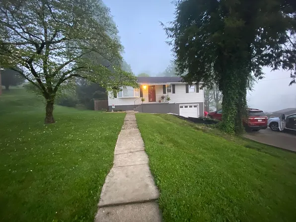1511 Howells Mill Rd, Ona, WV 25545