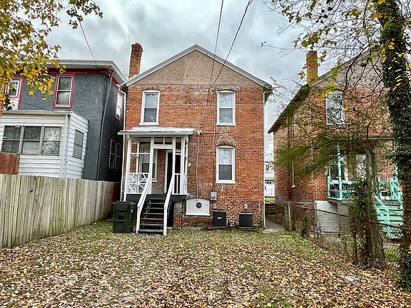 3rd image of 2305 4th Ave