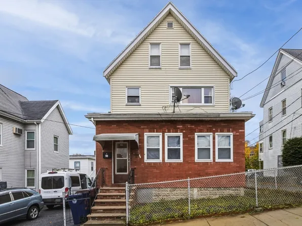 17 Ashton St, Everett, MA 02149