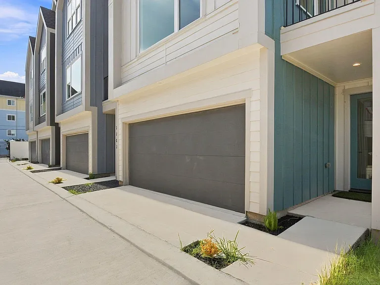 7709 Earl Rudder Way — Photo 6