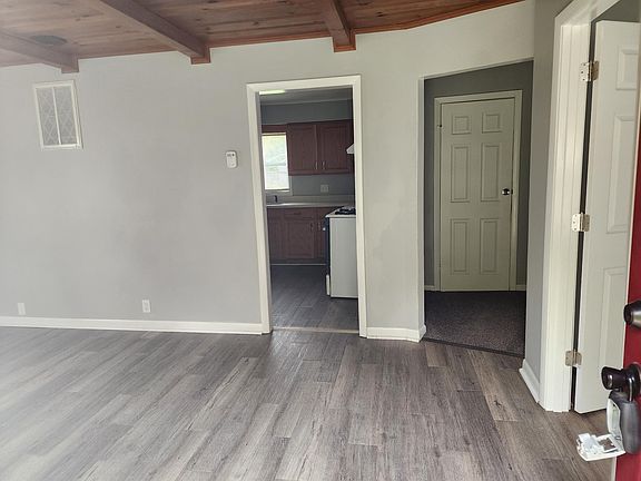 4th image of 11955 Price St