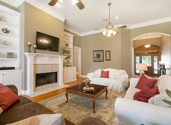4th image of 1613 Bradford Ct