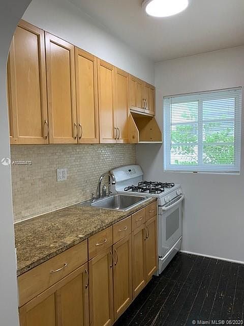 1st image of 503 75th St #4