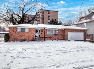 11317 Lake Ave, Cleveland, OH 44102