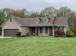 445 Tater Hill Rd, Newbern, TN 38059