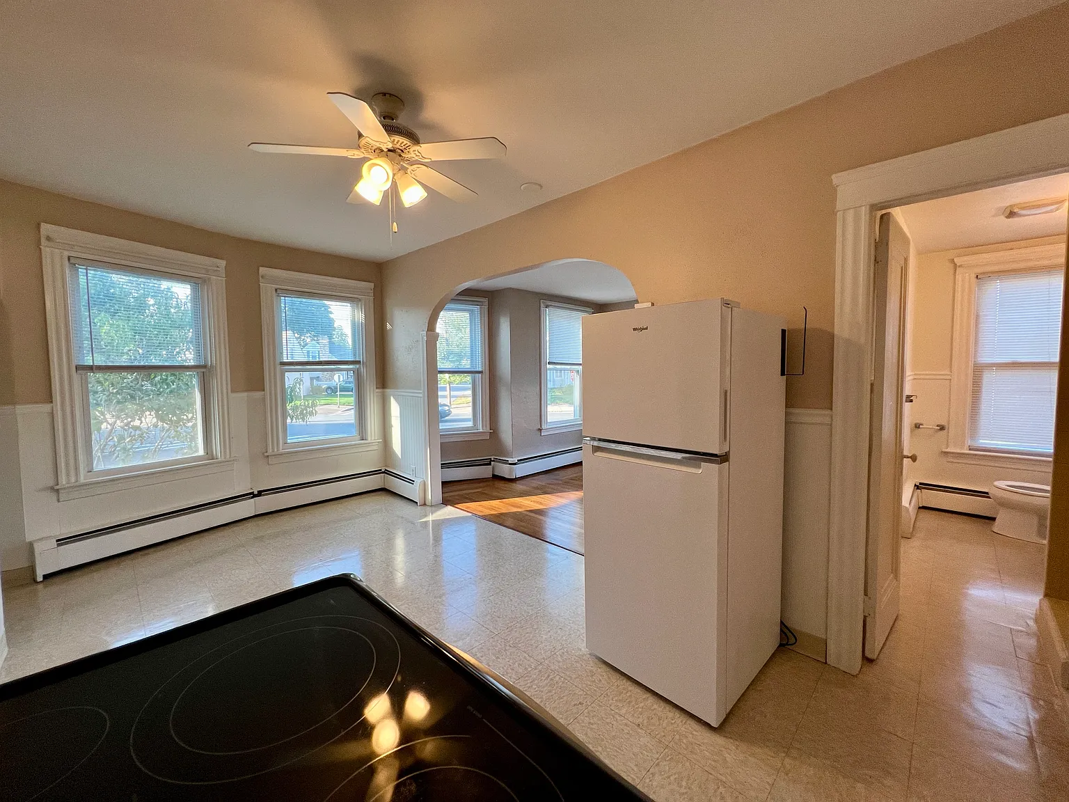 1 bed, 800 sqft, $1,295 — Photo 4