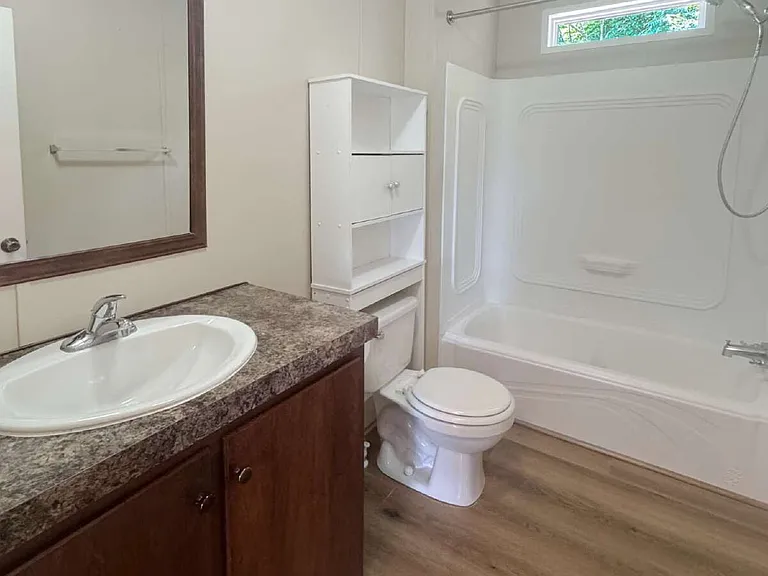 2496 Venture Dr — Photo 11
