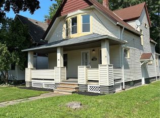 3879 W 17th St, Cleveland, OH