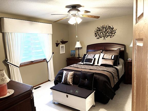 5th image of 1625 Northridge Dr Unit 112