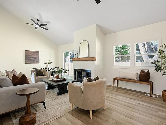 3rd image of 6603 Earnshaw St
