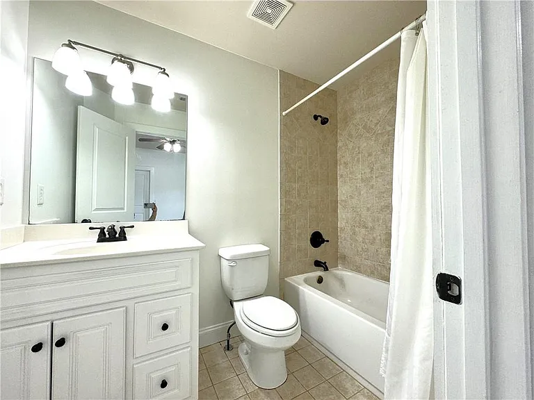 5195 Wickingham Ln — Photo 35