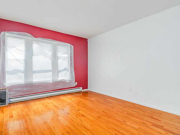 5th image of 192 Clinton Ave APT 3H