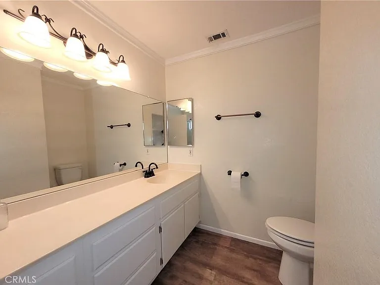 2624 Beech Tree St — Photo 17