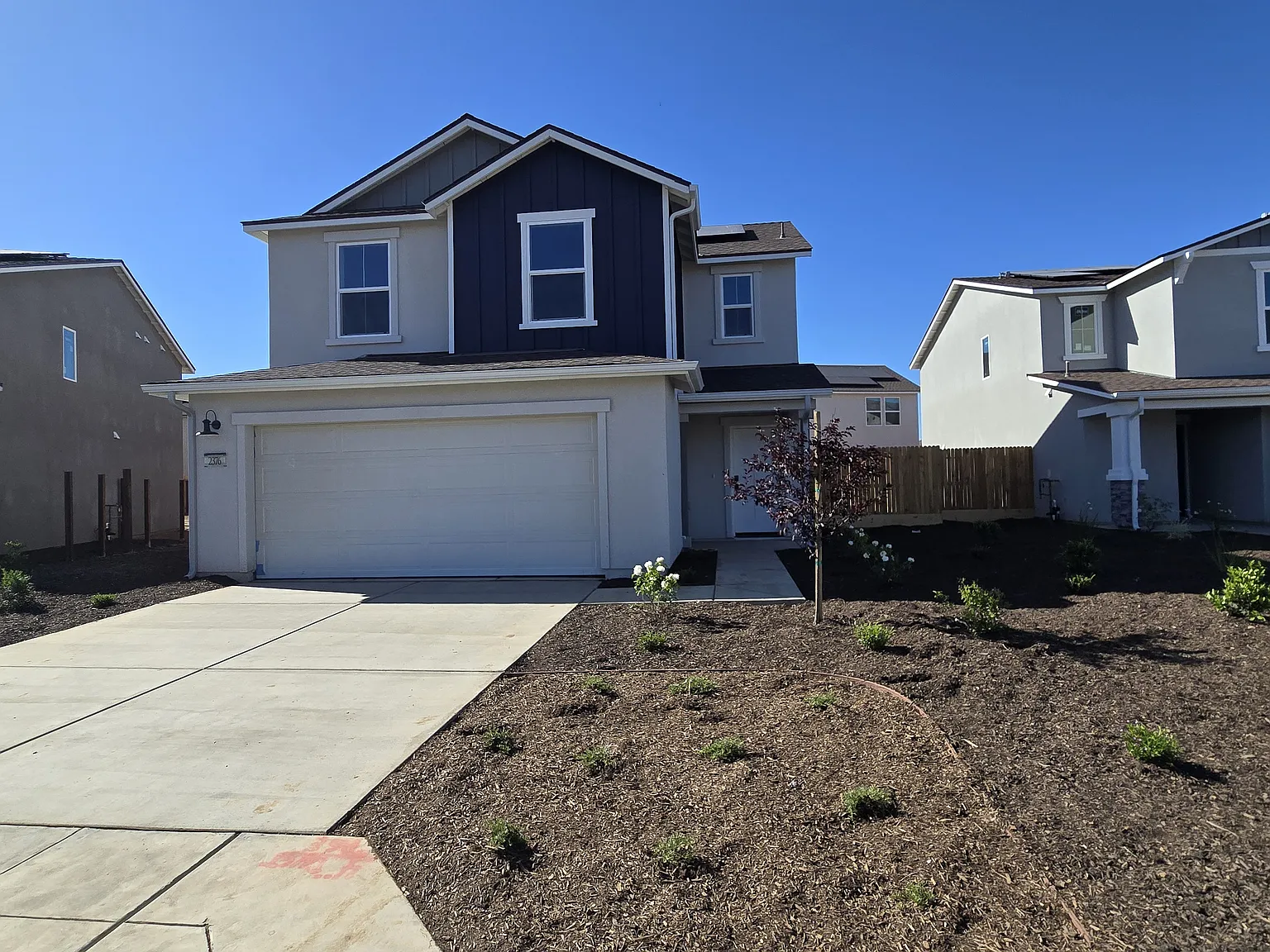 3 bed, 2.5 bath, 1380 sqft, $2,600 — Photo 1