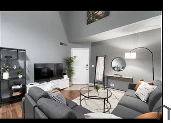 3721 W Waltann Ln — Photo 20