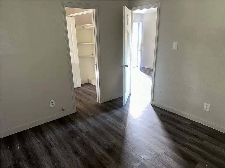 5409 Suez St #4 — Photo 8