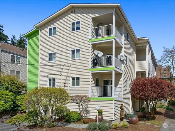 1824 N 103rd Street, Seattle, WA 98133