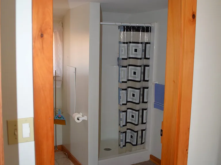 100 Main St #5 — Photo 16